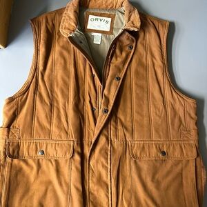 Orvis men’s Tan Quilted Vest